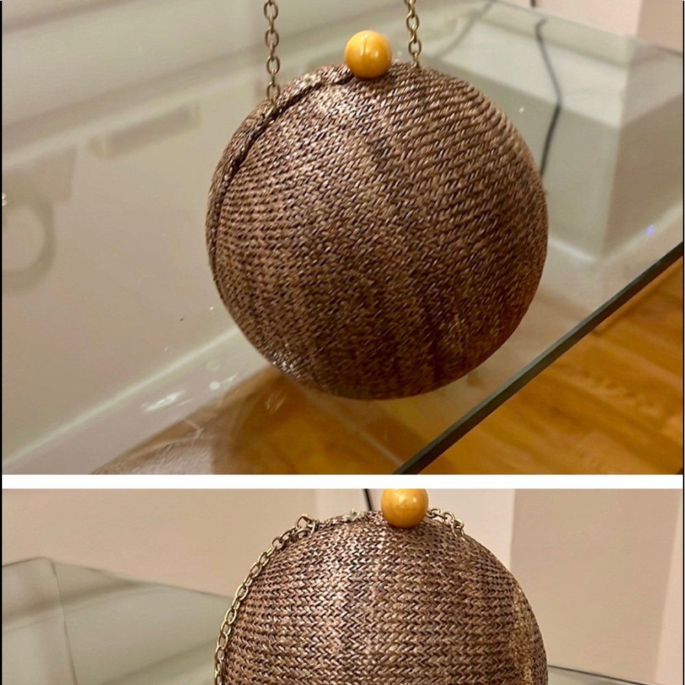 Coco bag. Has some slight color change on1 portion. Cute enjoy on asummer night!
